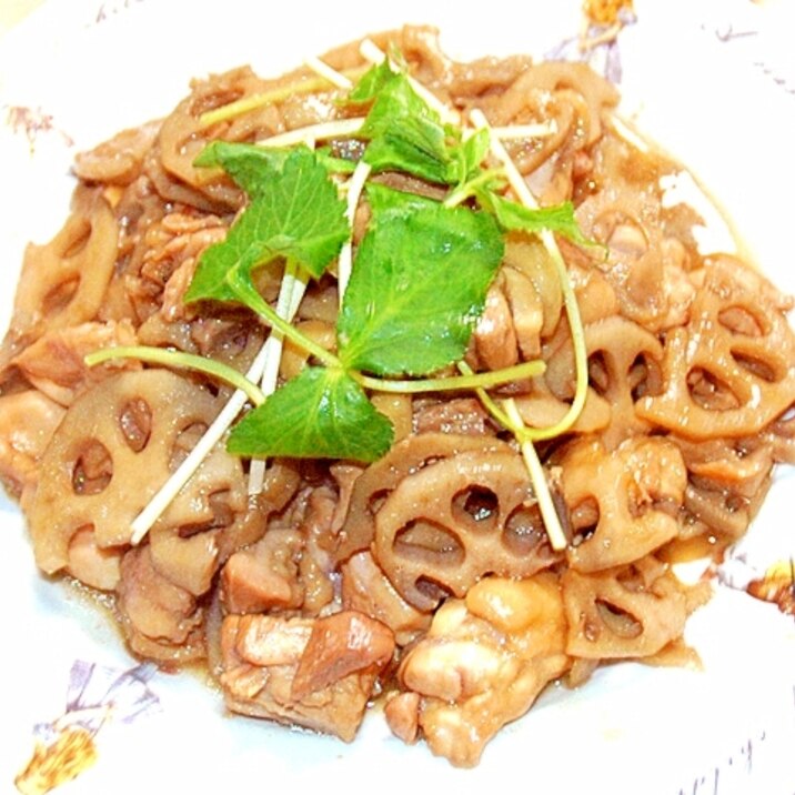 レンコンの消費にも!鶏もも肉とレンコンの醤油炒め♪